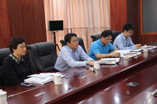 市教育工委调研组考察我校 市教育工委调研组考察我校