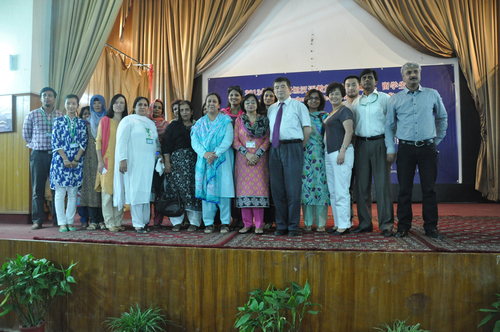 3.鍙傚姞搴ц皥鐨勬眽璇暀甯堝拰鏉ュ鍚堝奖 3.鍙傚姞搴ц皥鐨勬眽璇暀甯堝拰鏉ュ鍚堝奖