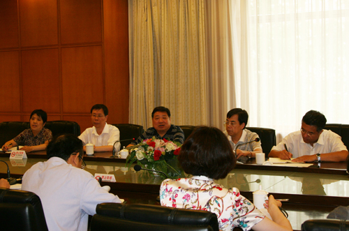 李宇明书记发表重要讲话 李宇明书记发表重要讲话