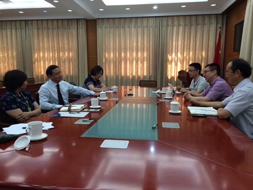 王鲁新副书记与中译公司会谈 王鲁新副书记与中译公司会谈