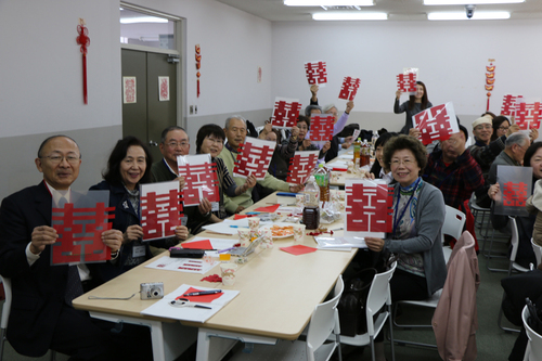 展示自己的剪纸作品 展示自己的剪纸作品