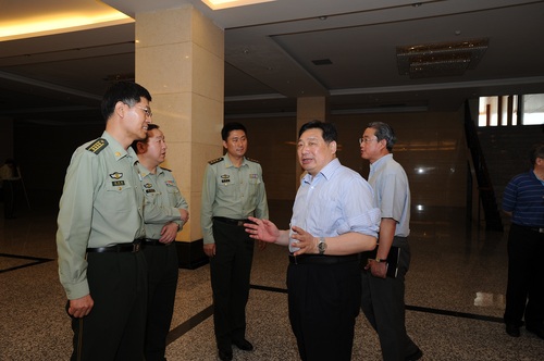 领导相互交流学习 领导相互交流学习