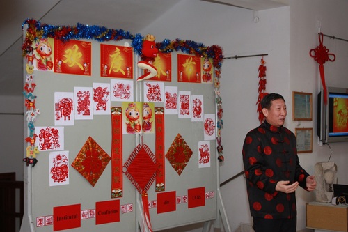 锡比乌孔子学院宋少峰院长发表讲话 锡比乌孔子学院宋少峰院长发表讲话