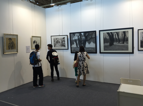 观众观赏教师作品 观众观赏教师作品