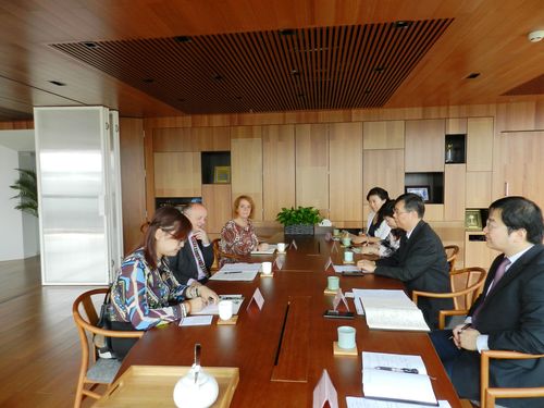 双方会谈中 双方会谈中