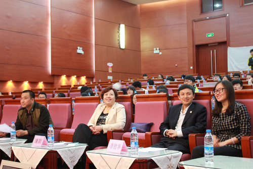 与会评委和嘉宾 与会评委和嘉宾