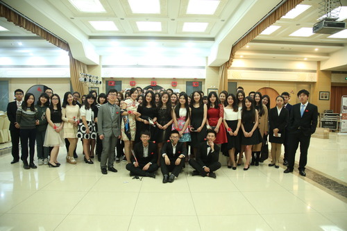 工作人员合影 工作人员合影