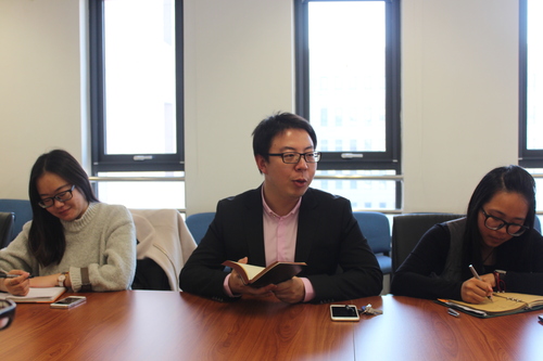 2 校团委杨天乔老师主持会议 2 校团委杨天乔老师主持会议