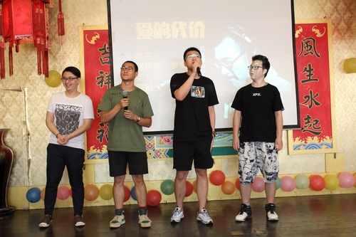 图4 同学们的表演2 图4 同学们的表演2