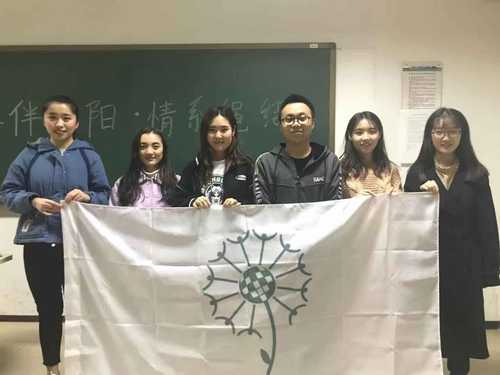 4工作人员合影留念 4工作人员合影留念