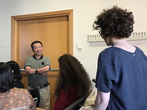 熊教授与听众交流 熊教授与听众交流