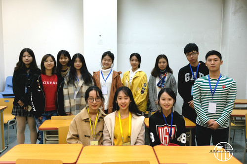 1工作人员合照 1工作人员合照