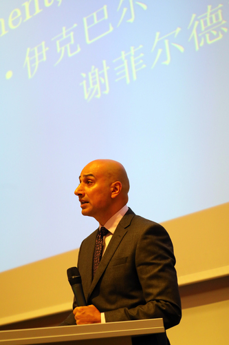 马泽尔·伊克巴尔发言 马泽尔·伊克巴尔发言