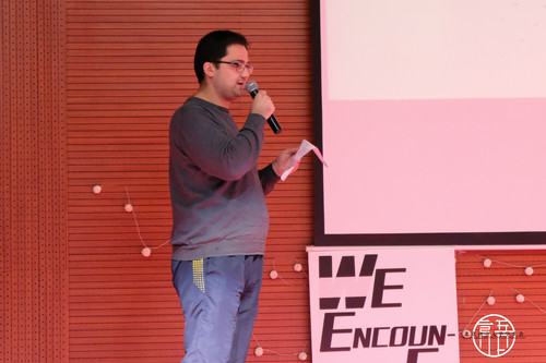 3保加利亚选手进行演说 3保加利亚选手进行演说