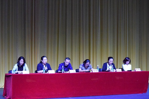 新生家长会2 新生家长会2