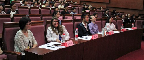 图1 大赛评委老师 图1 大赛评委老师