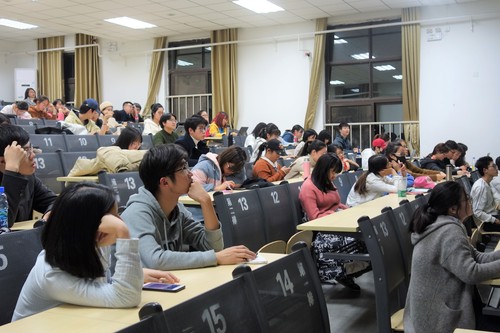 3同学们济济一堂 3同学们济济一堂