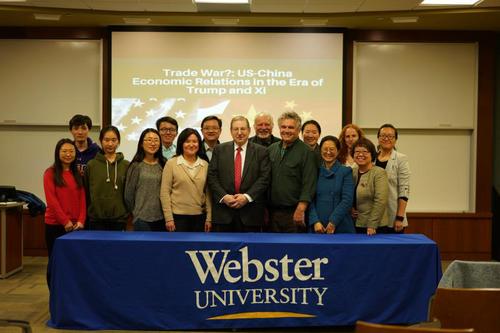 图一:合影 图一:合影