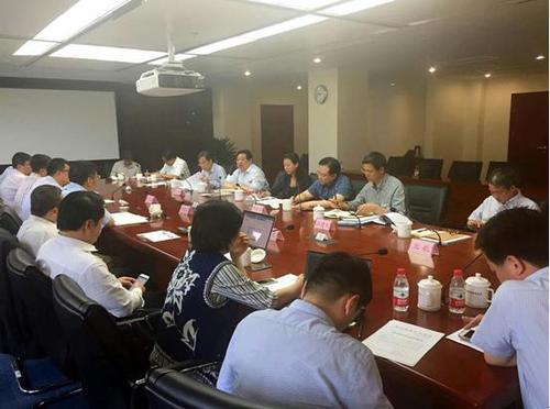 李宇明主任、曹志耘副校长参加市教委座谈会 李宇明主任、曹志耘副校长参加市教委座谈会